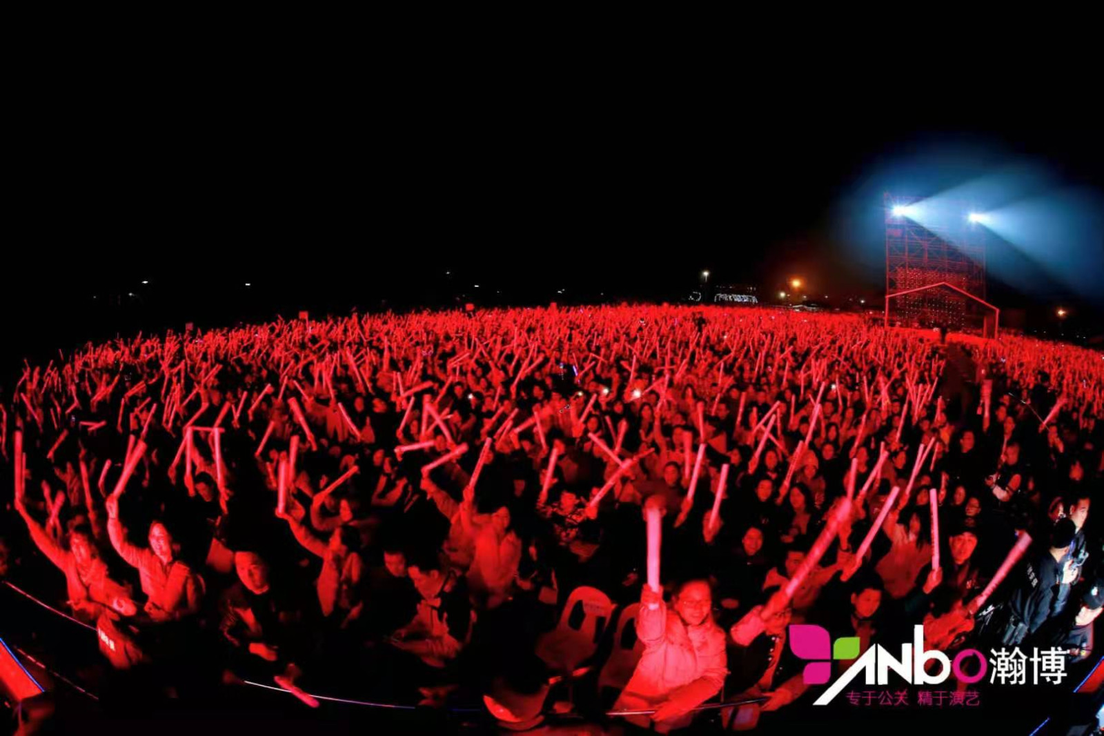 助力金堂紅星美凱龍開(kāi)盤，天后劉若英親臨現(xiàn)場(chǎng)深情演唱