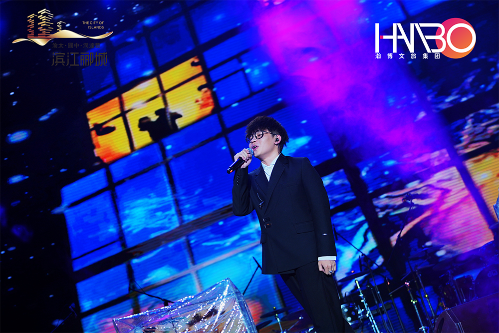 許巍領(lǐng)銜成都演唱會圓滿成功